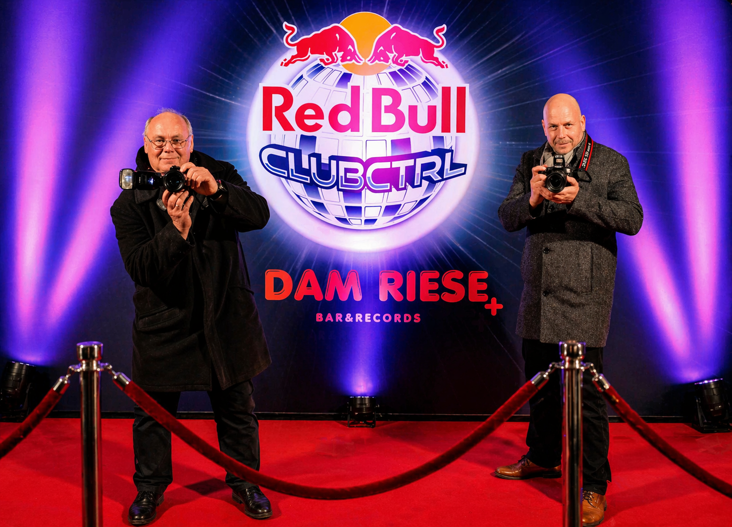 GOLDEN MOMENTS PAPARAZZI SERVICE